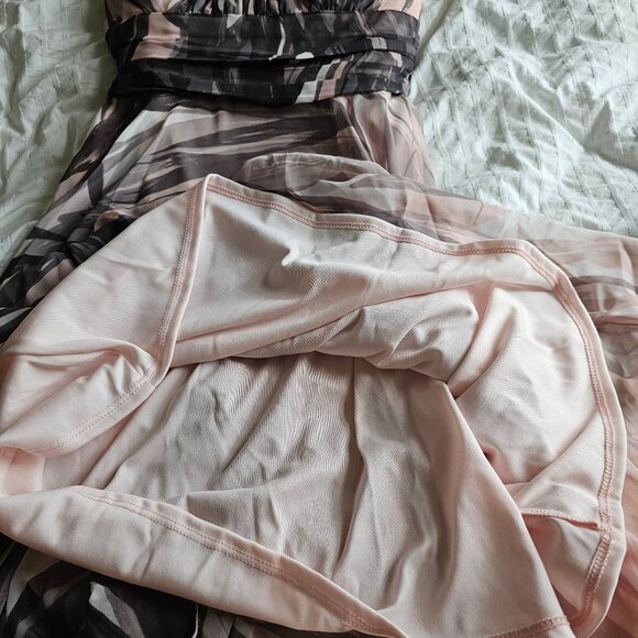 Le Chateau Halter Neck Dress - 2014 - LDD98138 - Pink/White/Black - Sz XS - Picture 9 of 15